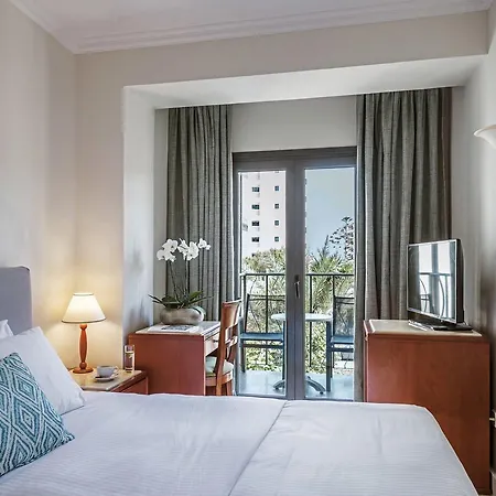 Mitsis La Hotel