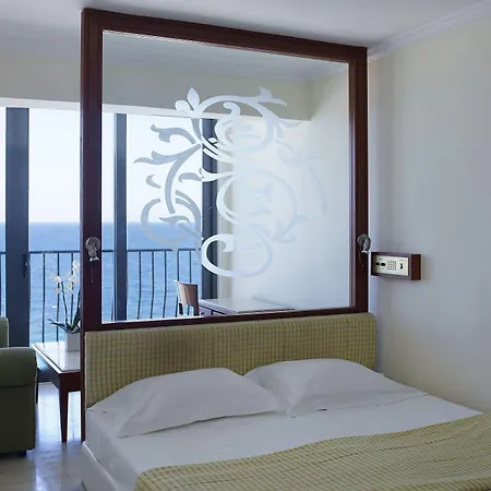 Otel Mitsis La 4*