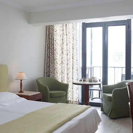 Otel Mitsis La