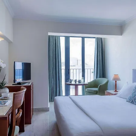 Mitsis La Otel 4*