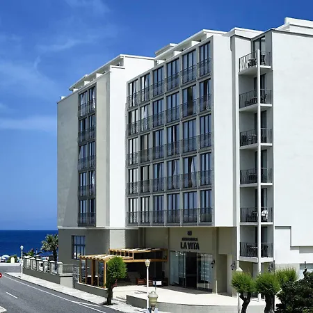 Mitsis La Hotel 4*