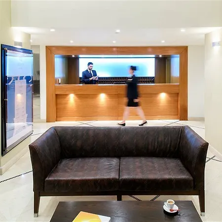 Mitsis La Otel 4*