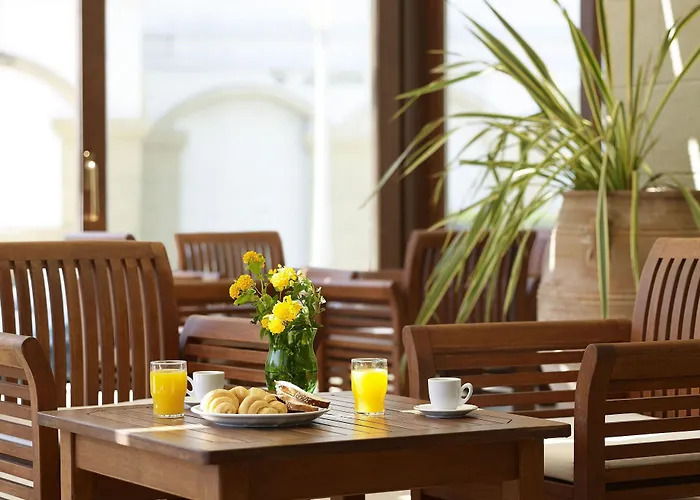 Mitsis La Отель